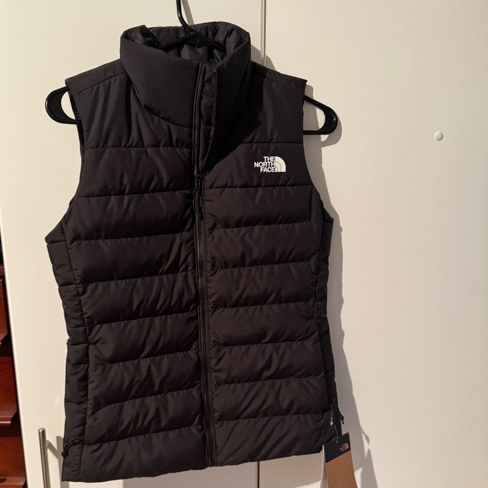 NWT THE NORTH FACE VEST
